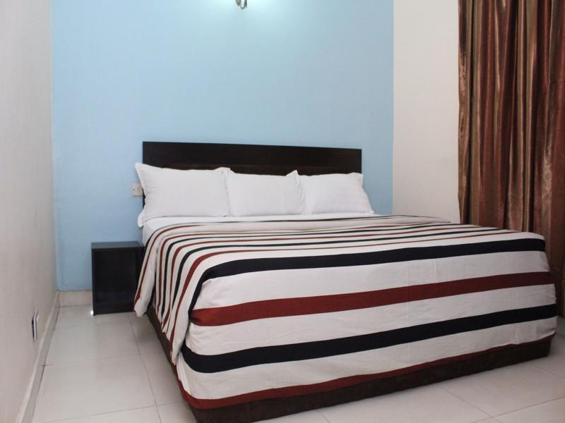 Bluespring Hotel Maryland Esterno foto